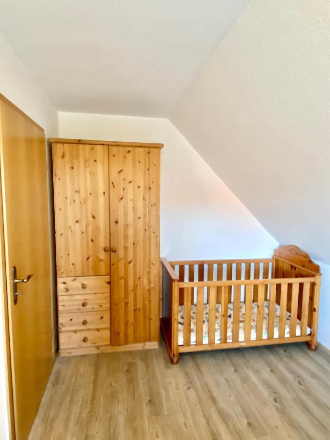 Huus Ant Deep Og Appartement Krummhörn Buitenkant foto